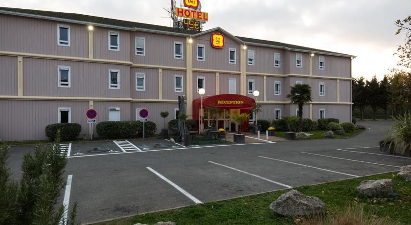 Kyriad Direct Orleans - La Chapelle St Mesmin Exterior foto