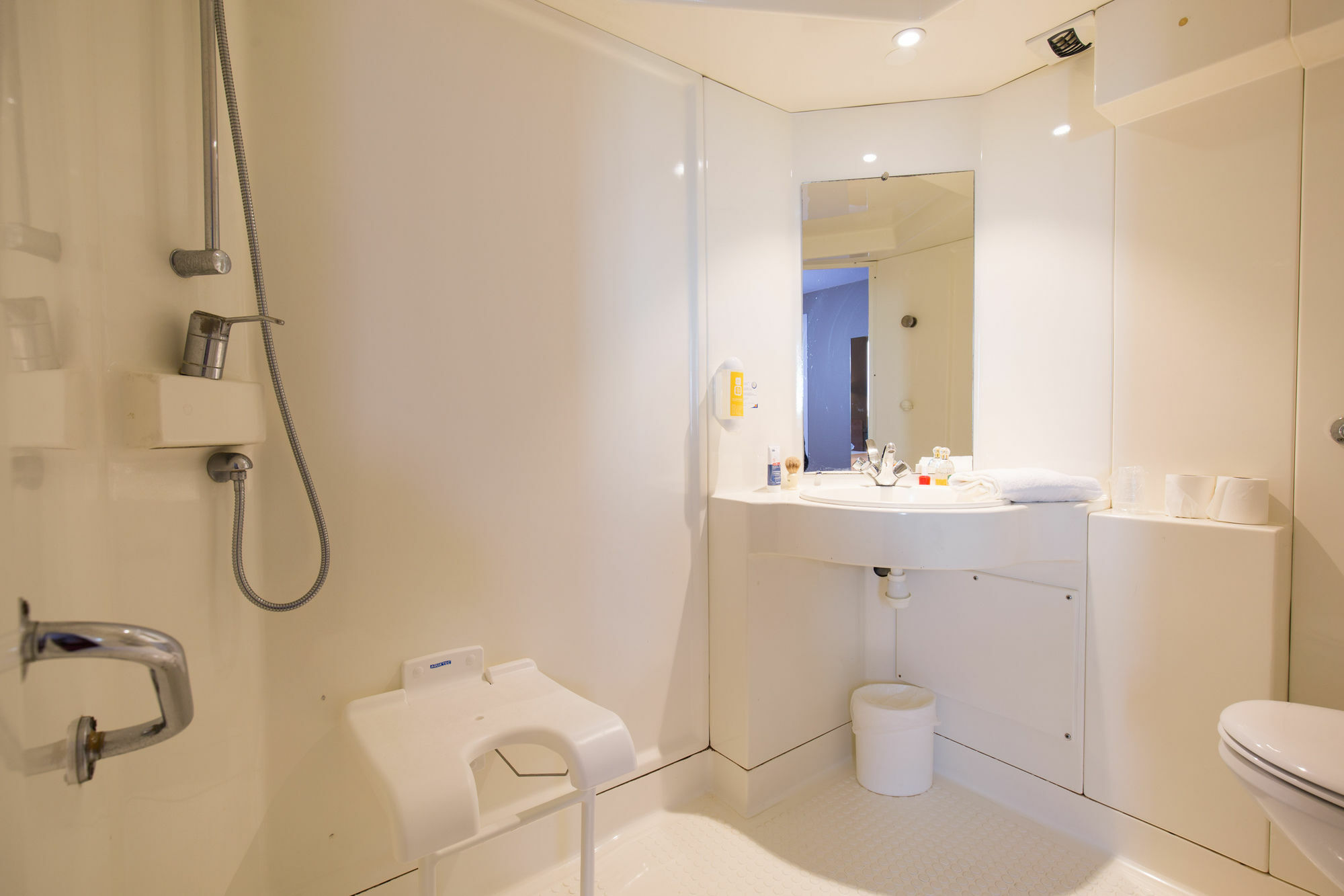 Kyriad Direct Orleans - La Chapelle St Mesmin Exterior foto