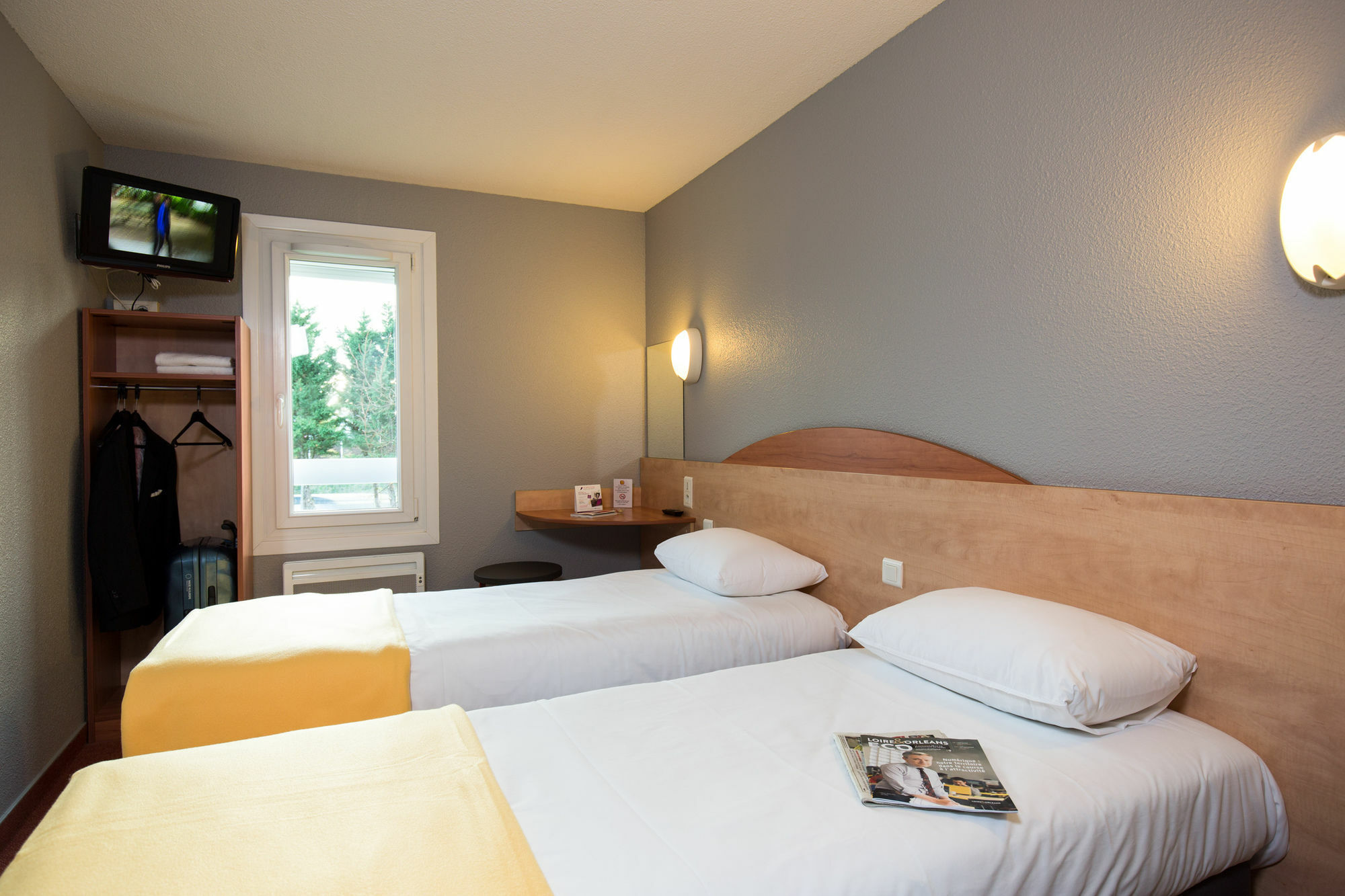 Kyriad Direct Orleans - La Chapelle St Mesmin Exterior foto