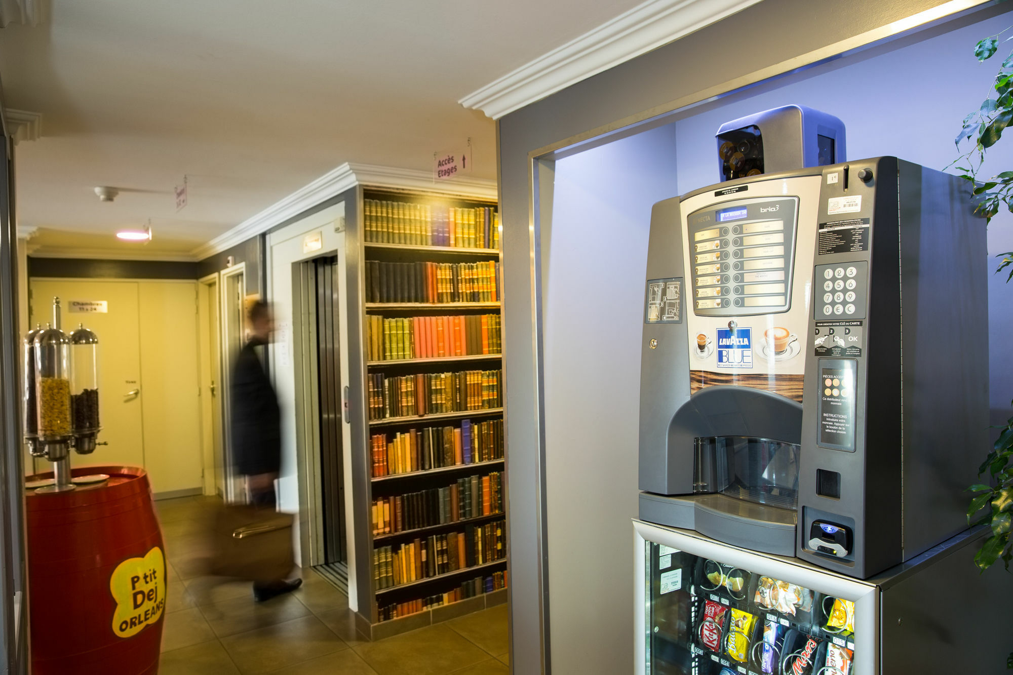 Kyriad Direct Orleans - La Chapelle St Mesmin Exterior foto